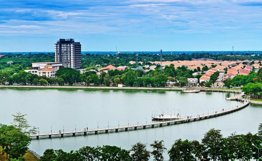 B2 Khon Kaen Boutique & Budget Hotel Ngoại thất bức ảnh