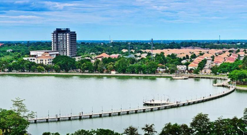 B2 Khon Kaen Boutique & Budget Hotel Ngoại thất bức ảnh